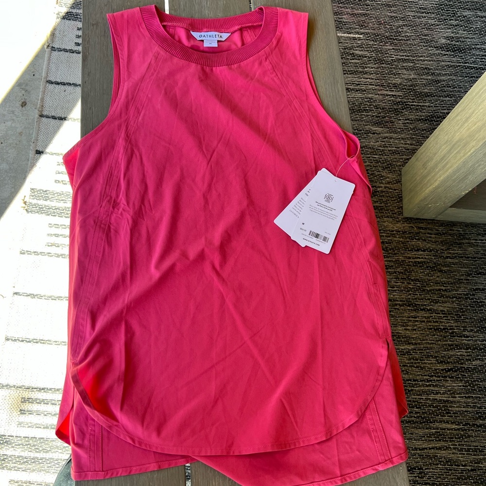 Athleta zephyr tank in hot pink. NWT. Size med.